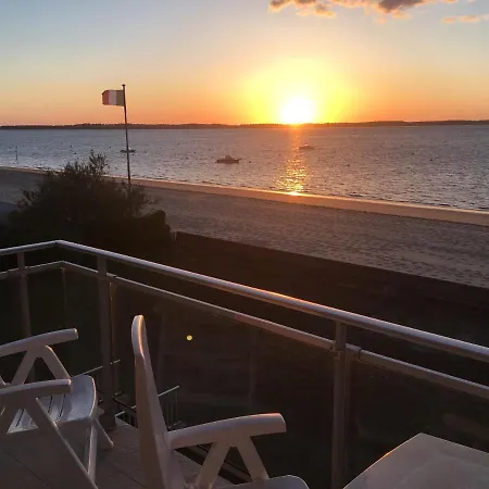 Perreire Premiere Ligne Les Pieds Dans L Eau Vue Magnifique Sur Le Bassin * Arcachon