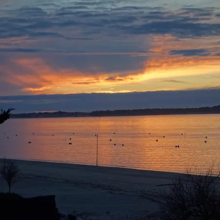 Perreire Premiere Ligne Les Pieds Dans L Eau Vue Magnifique Sur Le Bassin Apartamento Arcachon