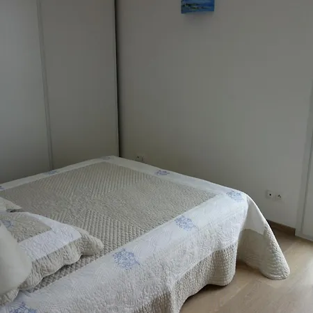 Perreire Premiere Ligne Les Pieds Dans L Eau Vue Magnifique Sur Le Bassin