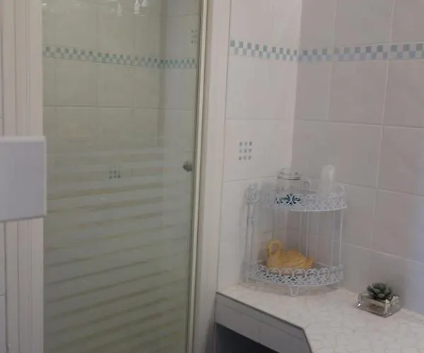 Apartment Perreire Premiere Ligne Les Pieds Dans L Eau Vue Magnifique Sur Le Bassin Arcachon