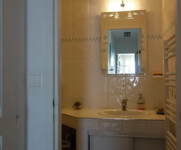 Apartment Perreire Premiere Ligne Les Pieds Dans L Eau Vue Magnifique Sur Le Bassin Arcachon