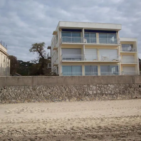 Apartment Perreire Premiere Ligne Les Pieds Dans L Eau Vue Magnifique Sur Le Bassin Arcachon